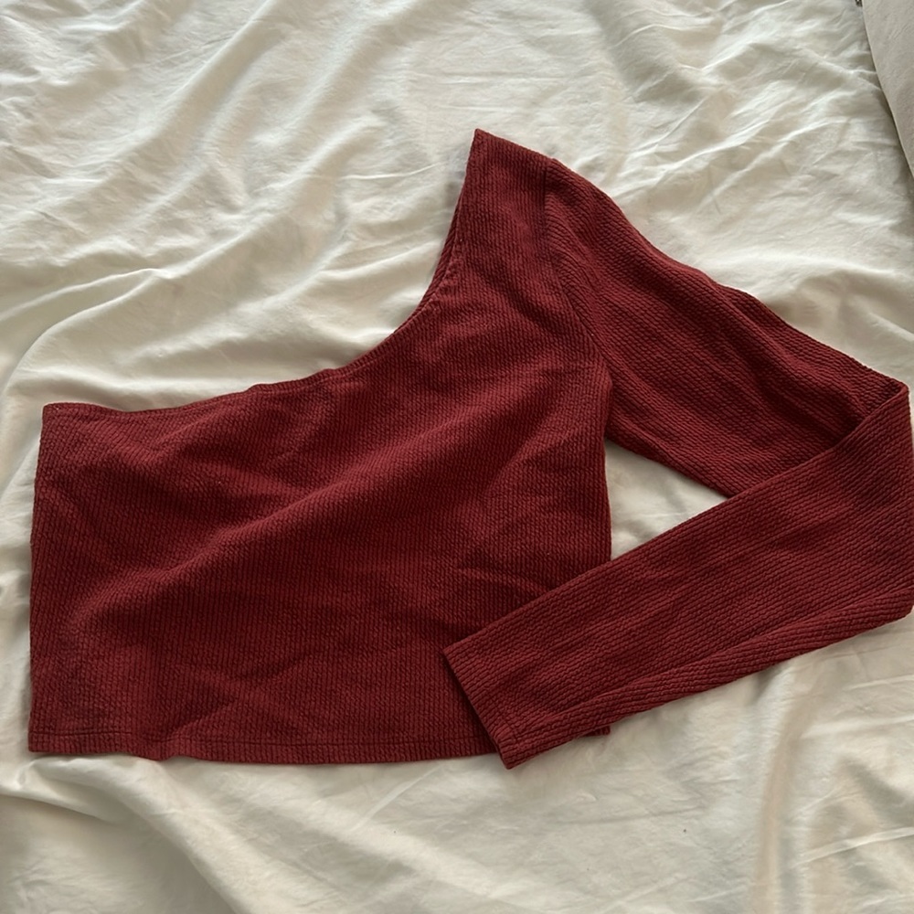 Cropped going out top